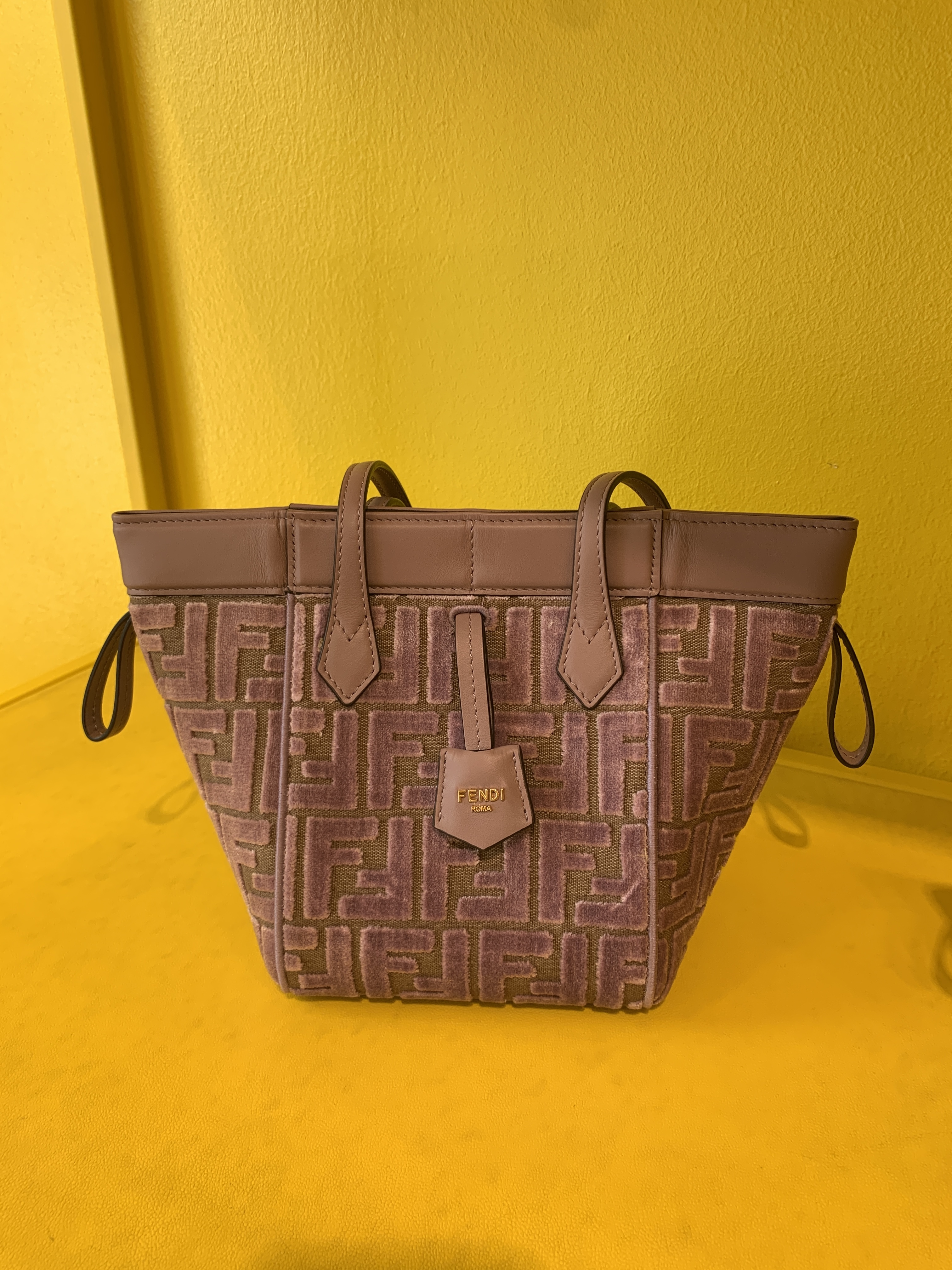 FENDI オリガミ スモール FFジャカードベルベット セール！