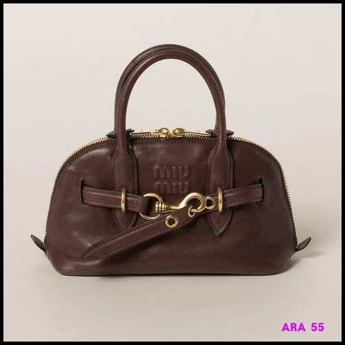 MiuMiu(ミュウミュウ/)関税送料込み Aventure ナッパレザーBAG
