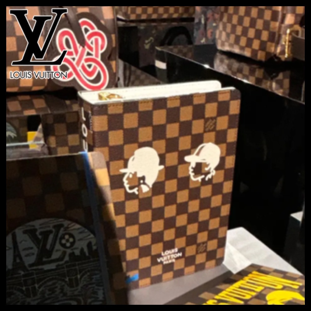 NIGOコラボ 遊び心のあるデザイ Louis Vuitton ショルダーバッグ