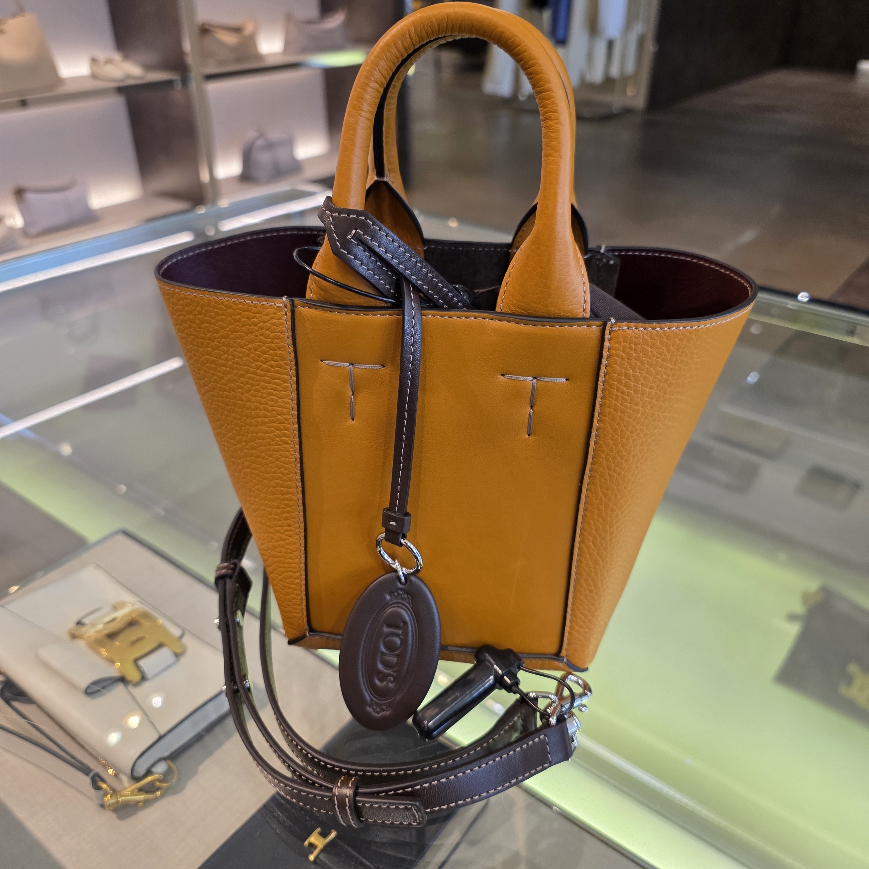 【セール】TOD'S 2WAY トートバック 取り外し可能ショルダー