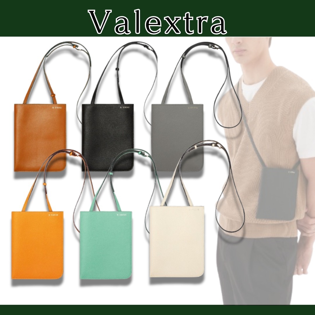 セレブ御用達【Valextra】ソフトショルダーポケット レザー 無地