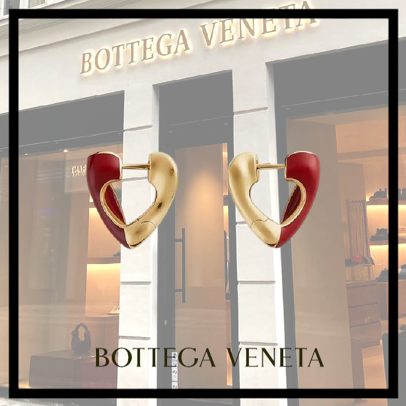 トランプモチーフのお洒落な BOTTEGA VENETA ◆ カード ピアス