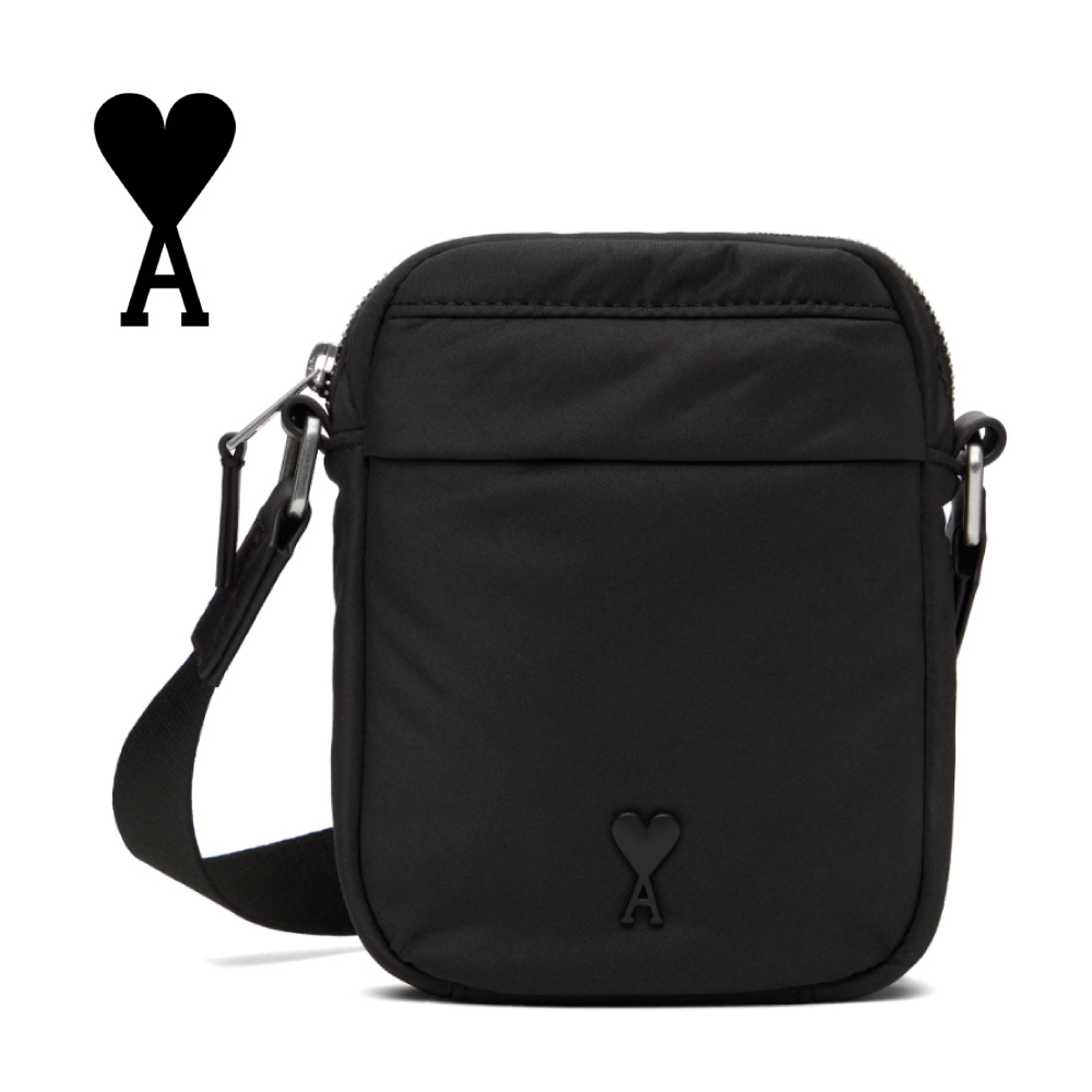 ★人気★AMI Paris Ami de Coeur スモール クロスボディバッグ