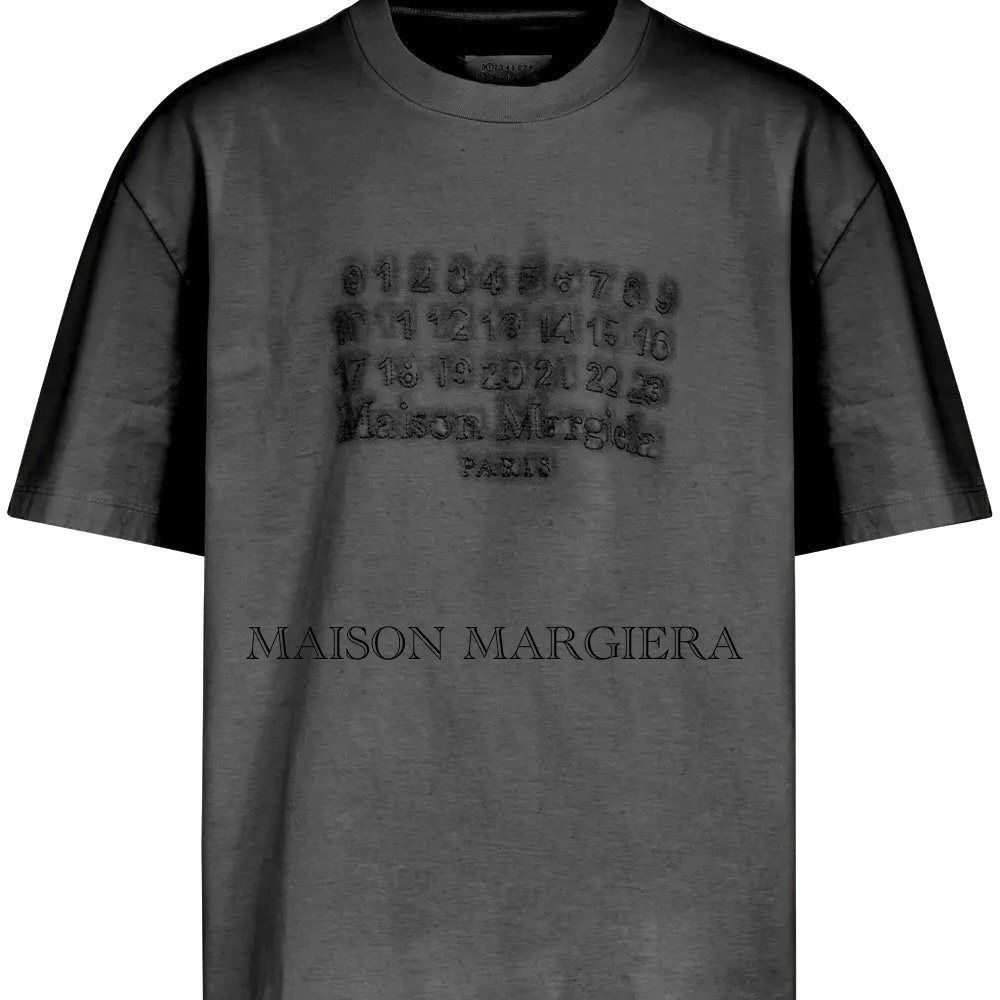 メゾンマルジェラ T-shirt with embroidered logo