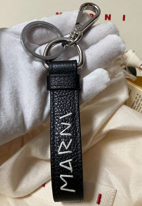 MARNI マルニ ロゴ刺繍 レザーキーリング キーホルダー ブラック