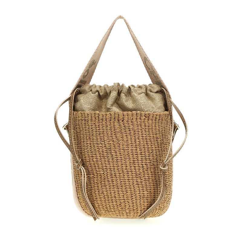 トートバッグ Chloe FW25 'Woody small bucket bag (CHC23AS381L18 26Y)