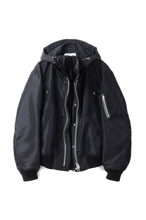 《贅沢な逸品》【sacai】ナイロンツイル×グログランブルゾン
