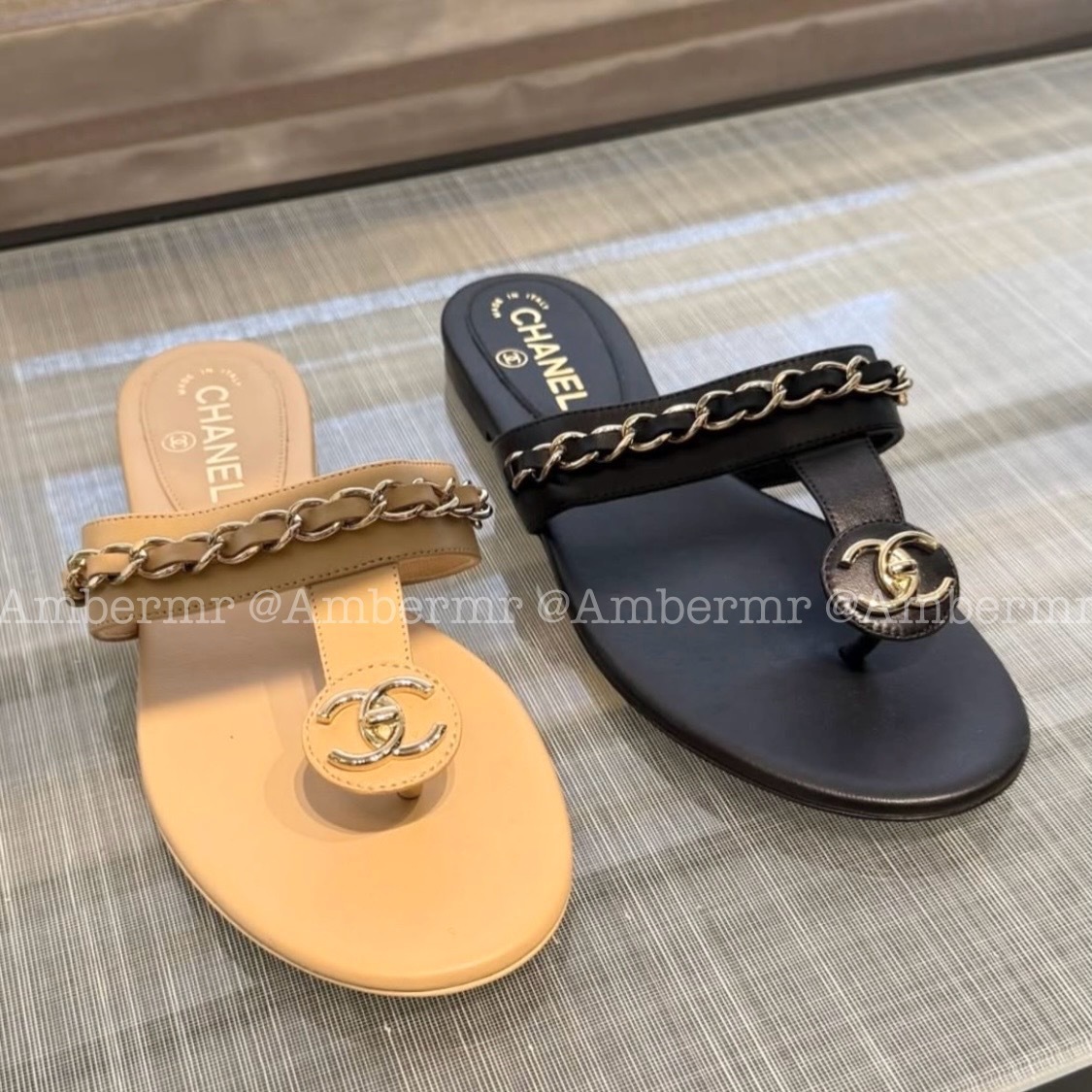 25S CHANEL CCマーク_フラットなサンダル チェーンデザイン