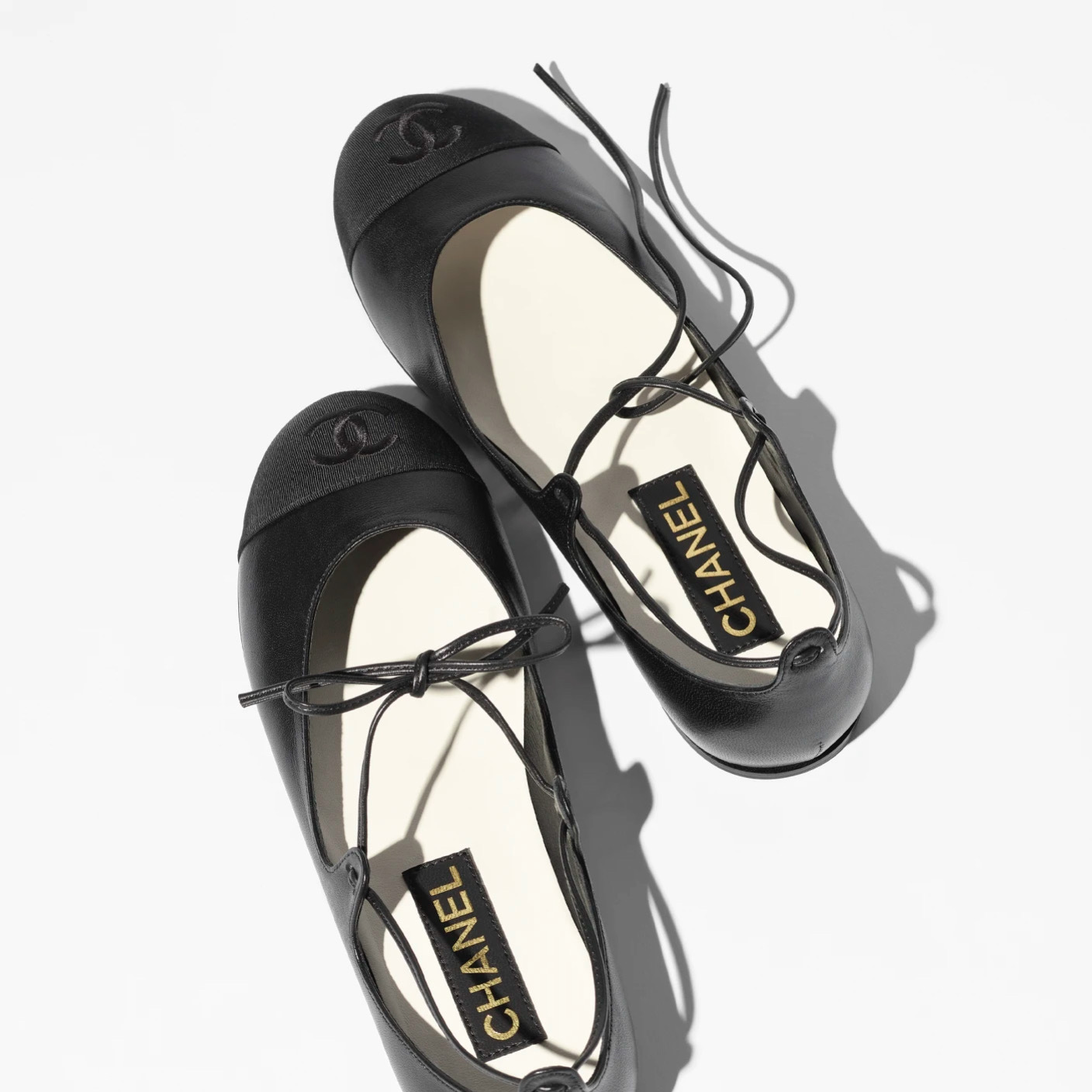 《リボンがお洒落》CHANEL 25P メリージェーン ブラック