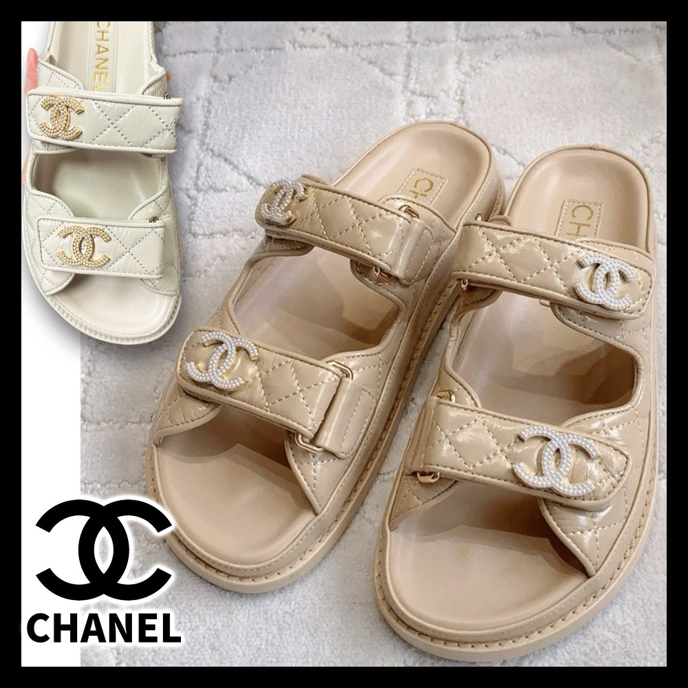 抜け感と上質さ両立したサンダル【CHANEL】フッドベットサンダル