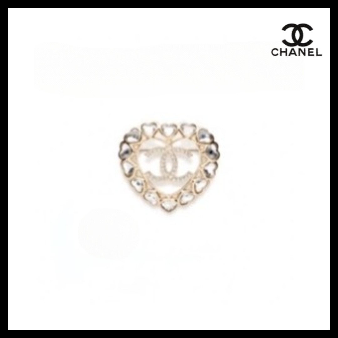 キラキラハートが可愛く目を惹く♪ 【CHANEL】 ブローチ