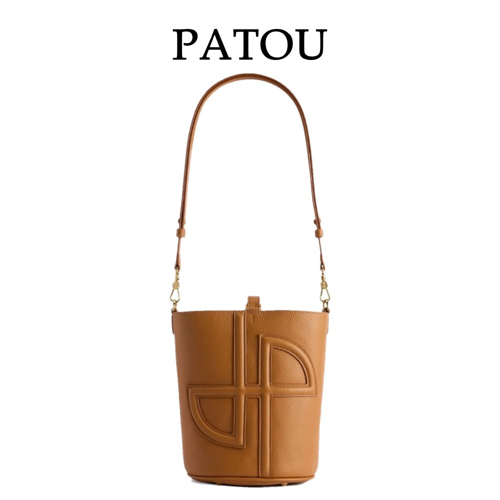 【Patou】パトゥ エンボスバケットショルダーバッグ