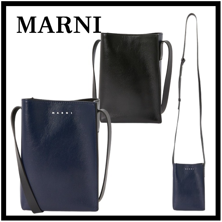 ☆送料・関税込☆MARNI★ロゴクロスバック★