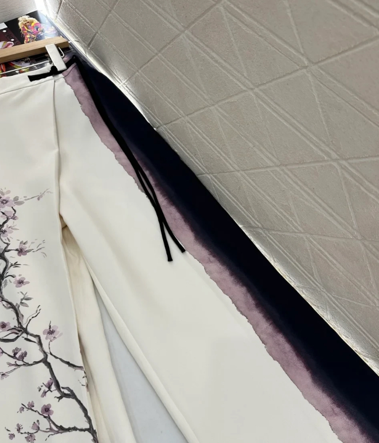 Dior《ラップパンツ》Dior Pivoine ホワイト シルク DHL 直営店