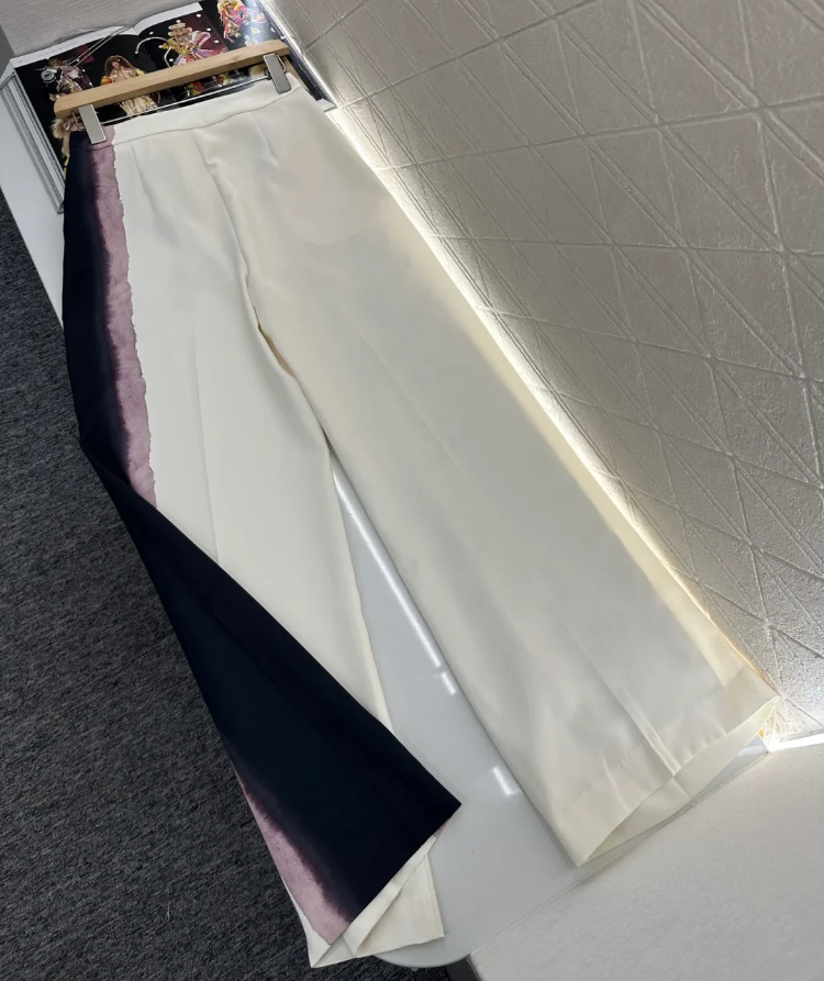 Dior《ラップパンツ》Dior Pivoine ホワイト シルク DHL 直営店