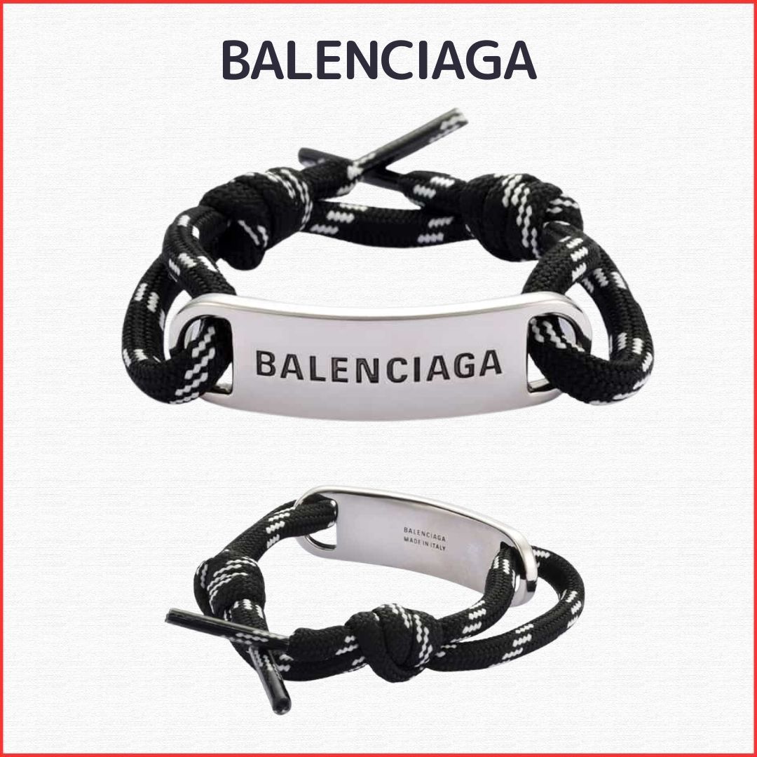 国内発送【BALENCIAGA】ロゴプレート付ブレスレット