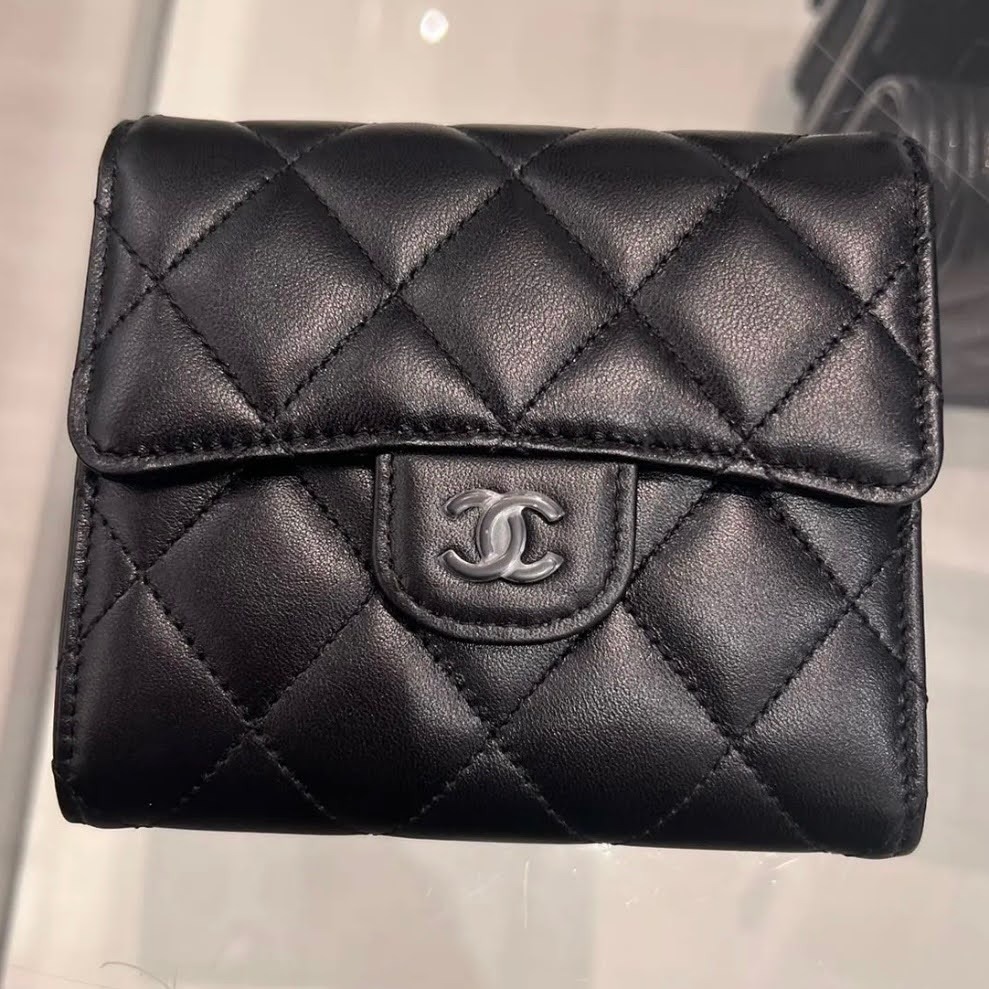 【希少♡】CHANEL 三つ折り財布 ソーブラック