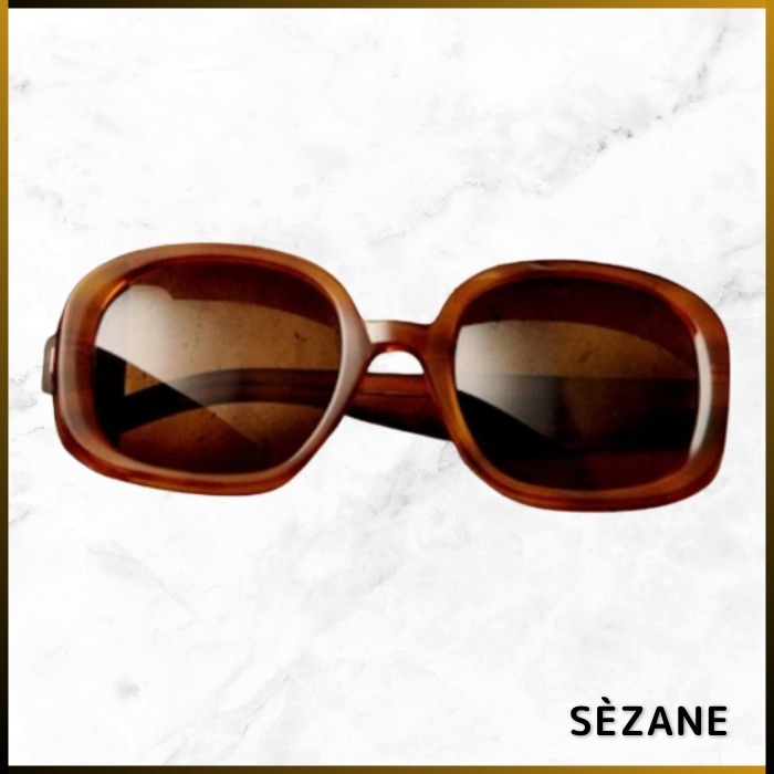 【Sezane】大人のニュートラルスタイル Georgiaサングラス