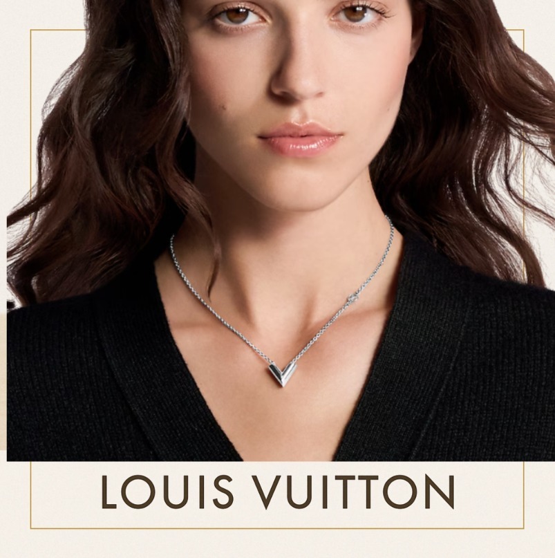 【LOUIS VUITTON】ネックレス・エセンシャル V ショッパー付き