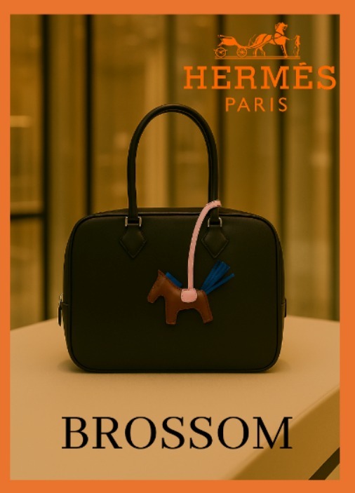 《HERMES》遊び心が香る、シルクの騎士 バッグチャーム