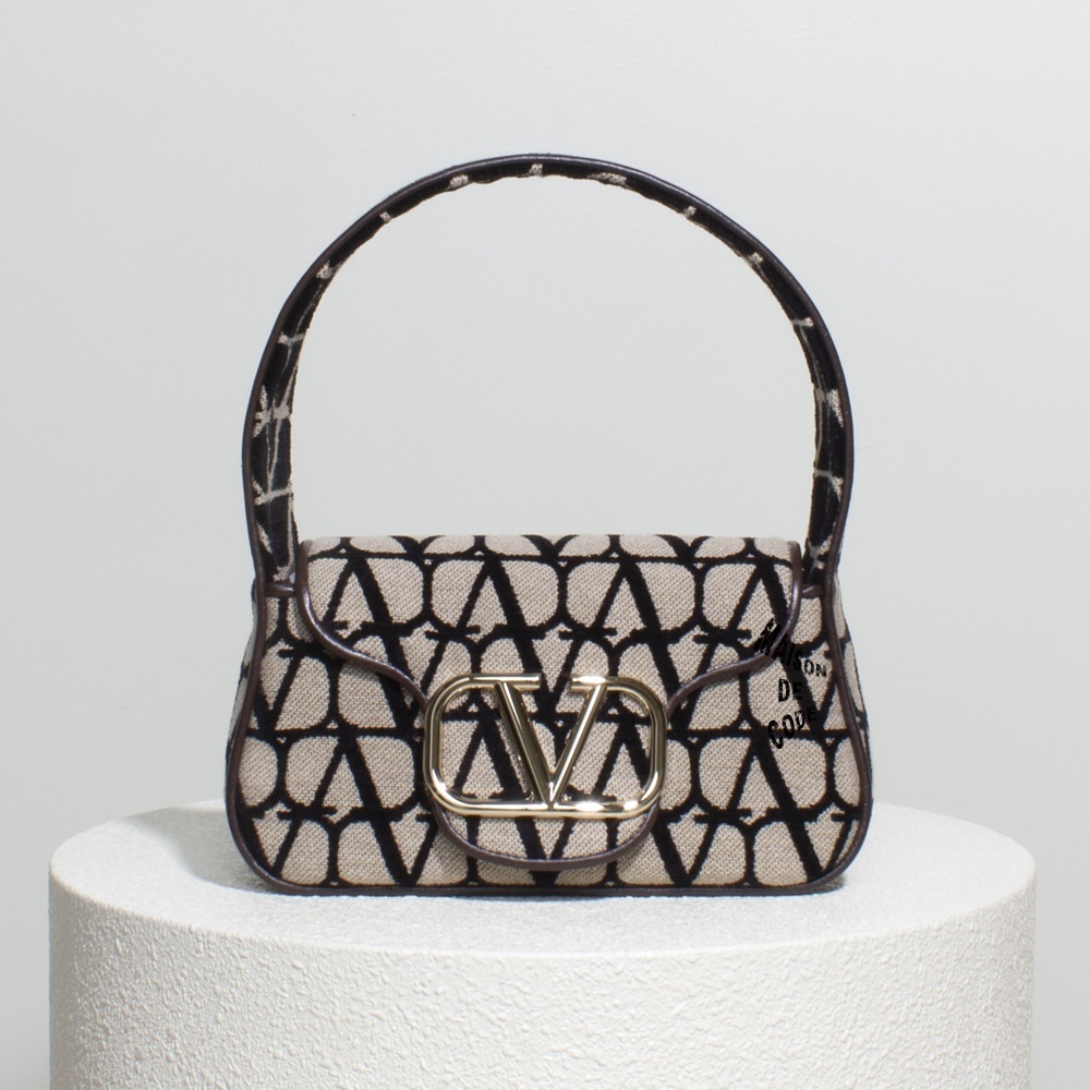 ★VALENTINO TOILE ICONOGRAPHE HOBO BAG トワルイコノグラフ