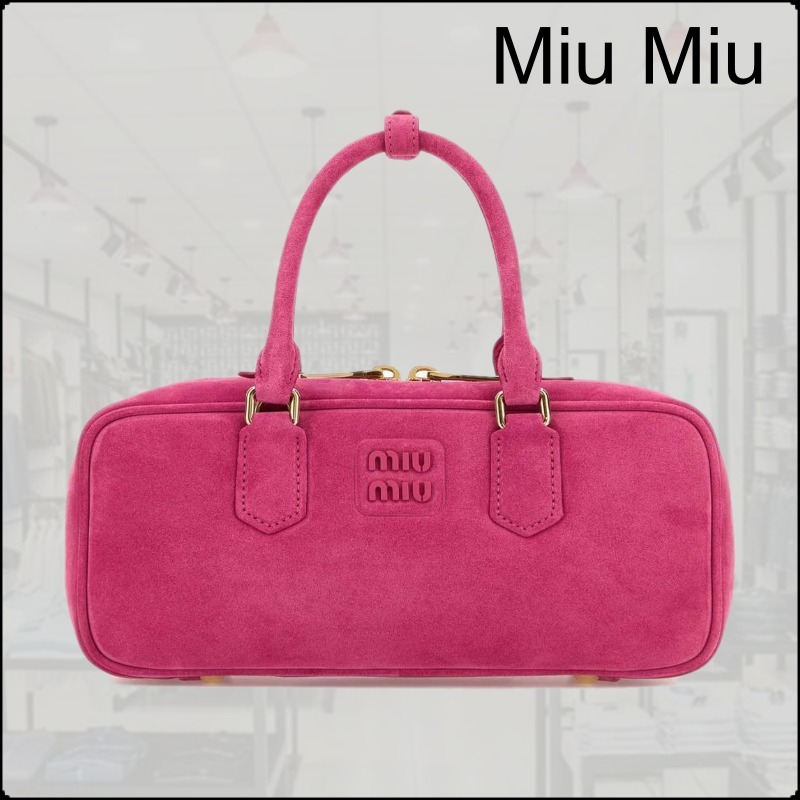 送料関税込★ MIUMIU ★ アルカディロゴエンボストートバッグ