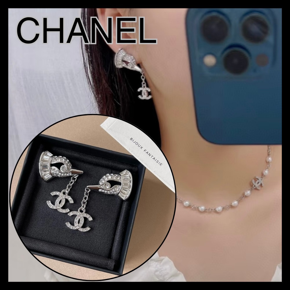 【煌めきと気品】CHANEL CCロゴ パール＆ストーンピアス