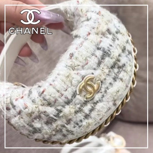 【小さくても主役級★】CHANEL ミニポーチ ツイード×ゴールド