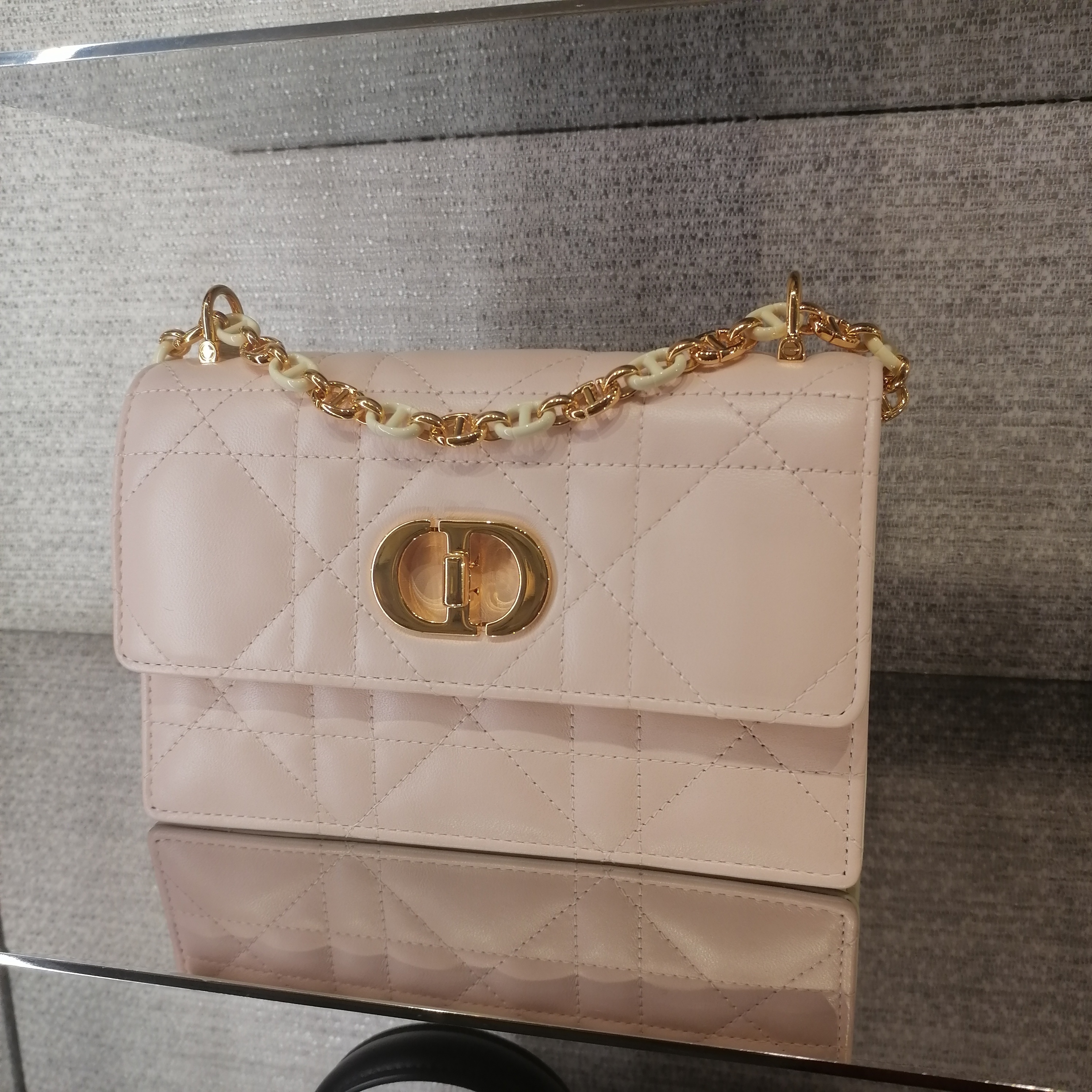 Dior ディオール MISS CARO ミニ チェーンバッグ ピンク
