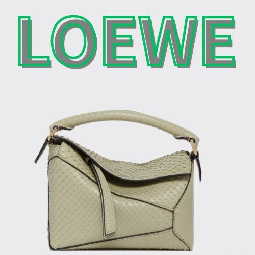 LOEWE グリーンミニパズルバッグ