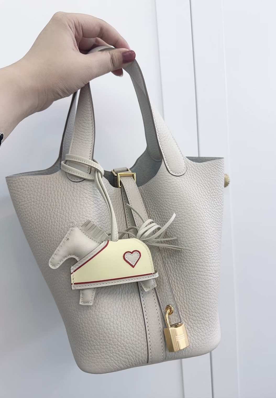 服を着たハートHermes エルメス ロデオ ペガサスバッグチャーム