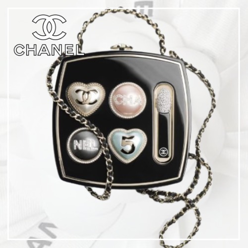 【ラグジュアリーなビジュアル♪】CHANEL イブニングバッグ