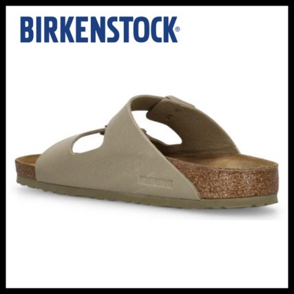 《BIRKENSTOCK》アリゾナサンダル カーキ【正規取扱店】