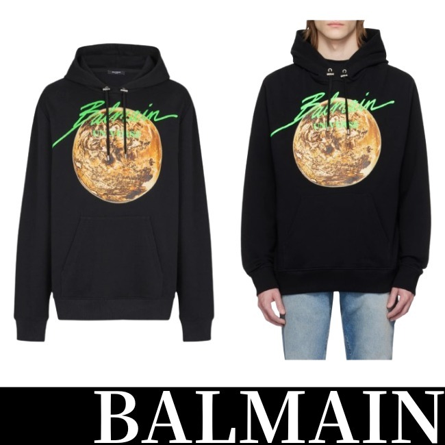 送料関税込【BALMAIN】Universeのロゴとプラネットパーカー