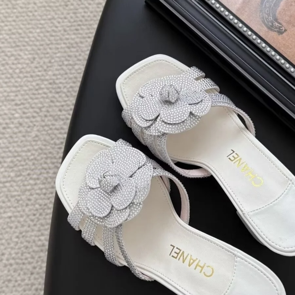 《エレガントな足元を演出♡》【CHANEL】 ミュール