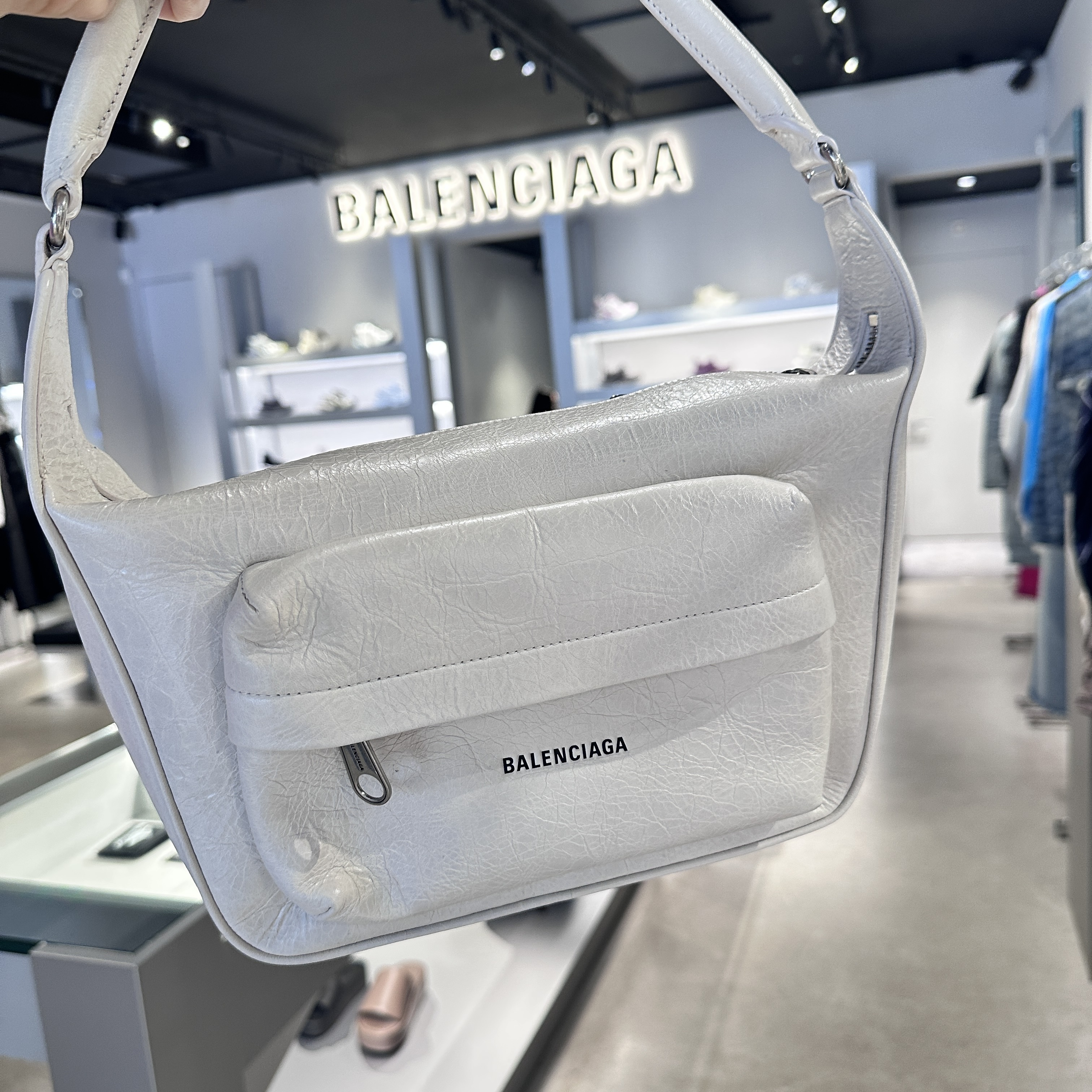 【 BALENCIAGA 】ユニセックス RAVER BAG ハンドルバッグ