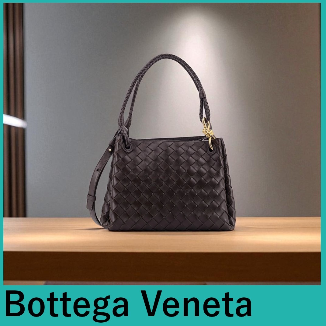 BOTTEGA VENETA★パラシュートレザーショルダーバッグ