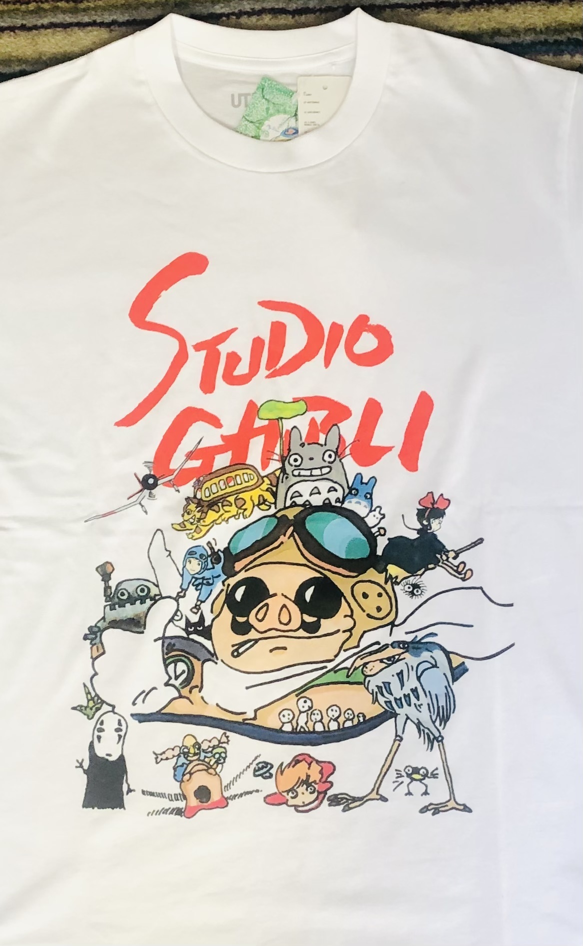 海外限定《UNIQLO》スタジオジブリTシャツ 完売必須