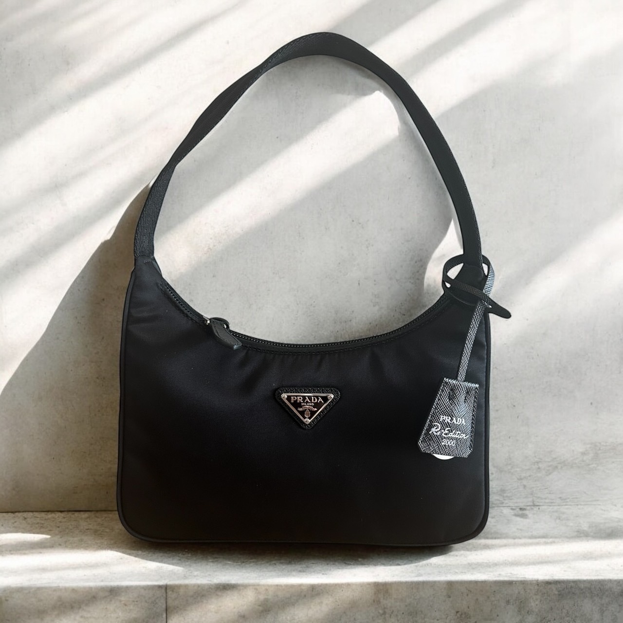 ＜PRADA＞プラダ Re-Edition 2000 Re-Nylon ミニバッグ