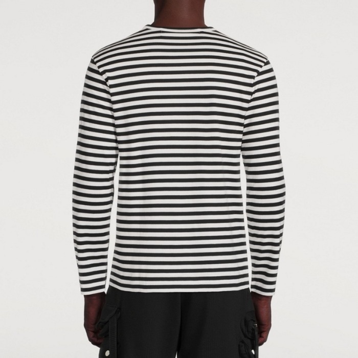 大人気《COMME des GARCONS PLAY》ハートロングスリーブ Tシャツ