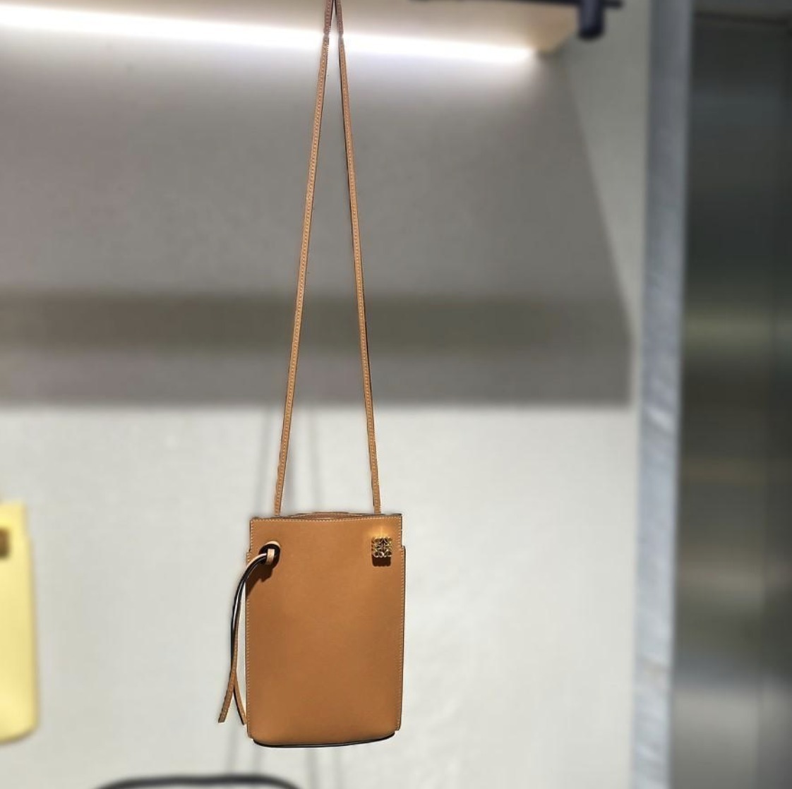 【関税込み】LOEWE ダイスポケット（クラシックカーフ）