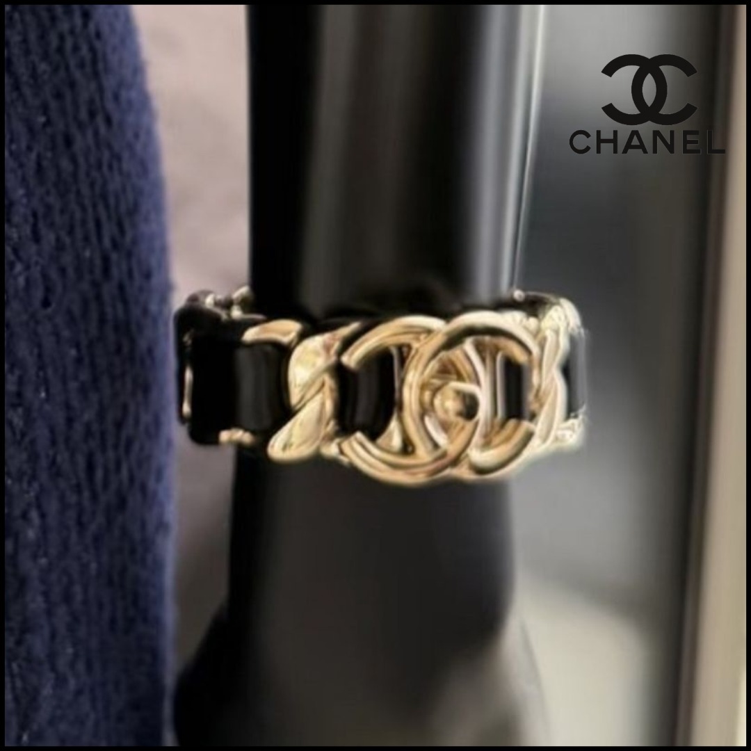 【手元に輝きを添える】◆CHANEL◆バングル