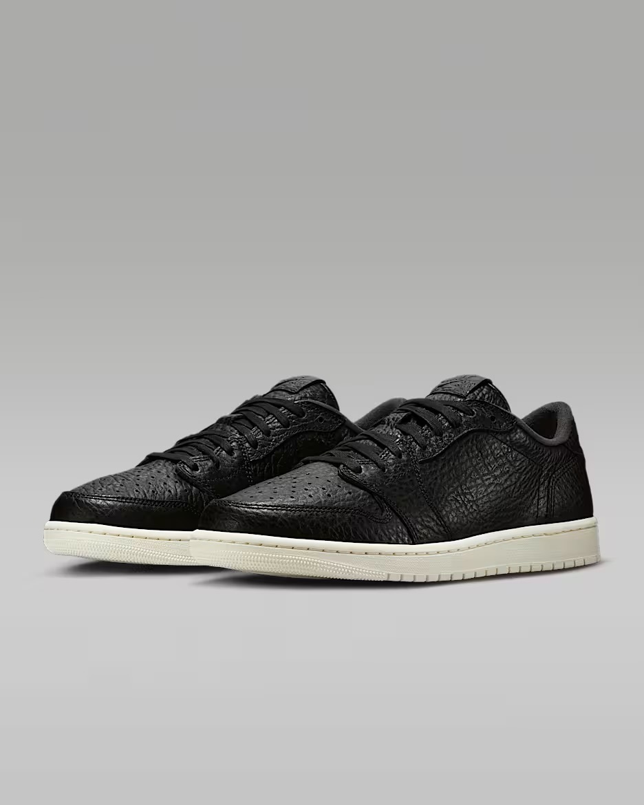 《☆超レア☆》☆NIKE☆Jordan 1 Retro Low Swooshless☆Black