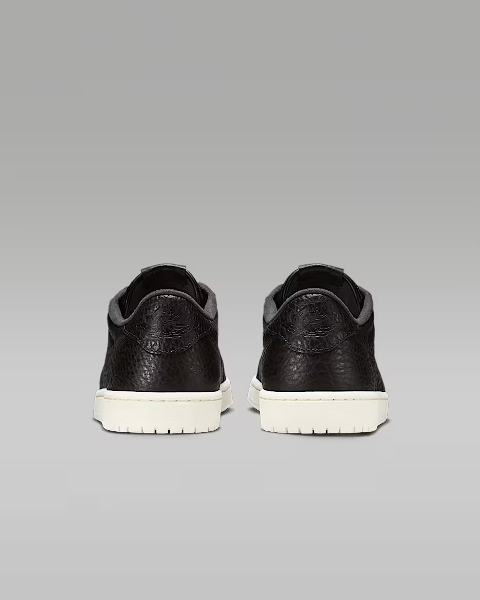 《☆超レア☆》☆NIKE☆Jordan 1 Retro Low Swooshless☆Black