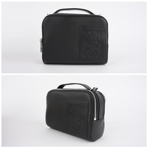 《LOEWE》 MINI CAMERA COSSBODY BAG