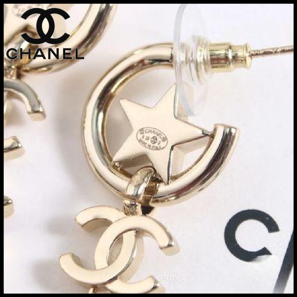 【揺れる星に視線集中】CHANEL スター ピアス 希少デザイン