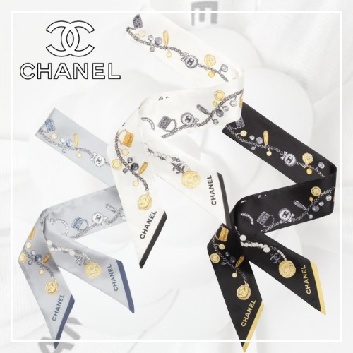【首元やバッグに♪】CHANEL25B新作 チャーム柄 スカーフ