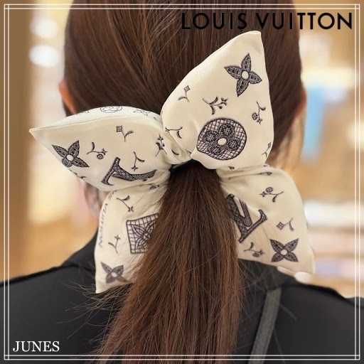 魅惑的な大きめシュシュ【LOUIS VUITTON】シュシュ フルールピケ