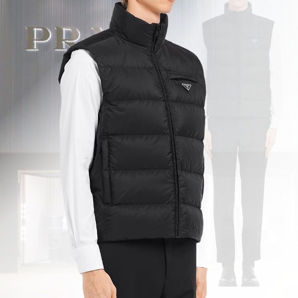 【こだわりとエレガンス】PRADA Re-Nylon 中綿入りジレ ブラック