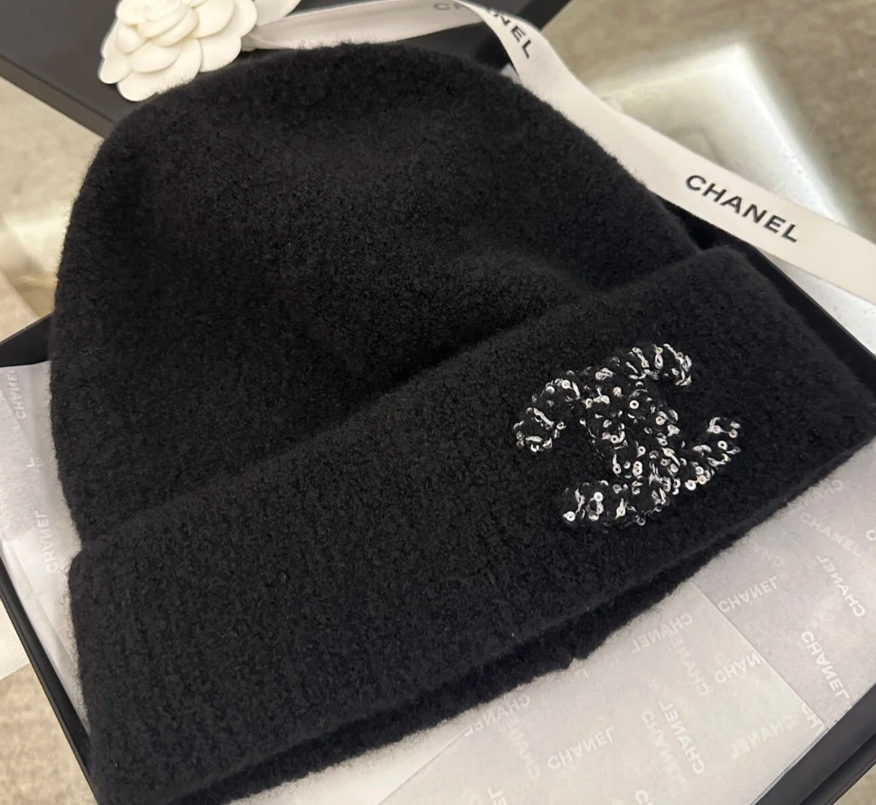 《ふわふわで可愛い♡》CHANEL ニット帽